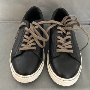 Hush Puppies Sabine Sneaker